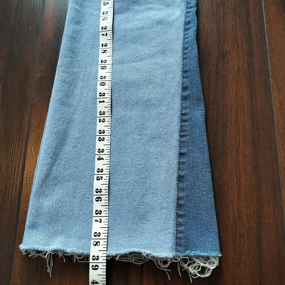 Forever 21 Flare Jeans with raw hem, Women Size 25 - Picture 11 of 16